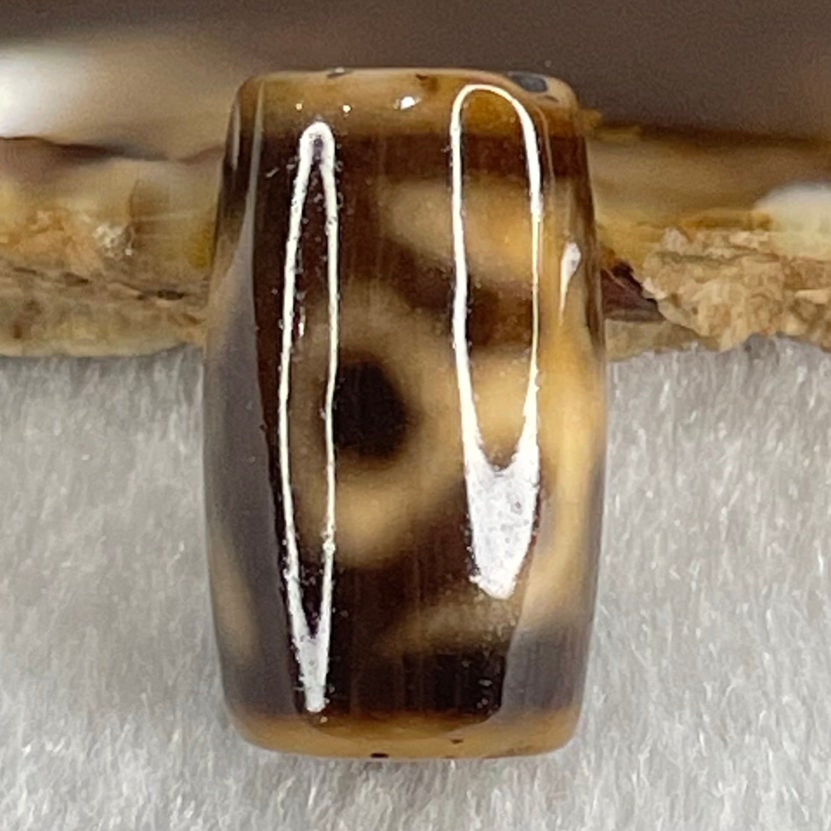 Natural Powerful Tibetan Old Oily Agate Patina Guiren Tairen Human Dzi Bead Totem Amulet Heavenly Master (Tian Zhu) 贵人天诛 4.78g 19.5 by 11.6mm - Huangs Jadeite and Jewelry Pte Ltd