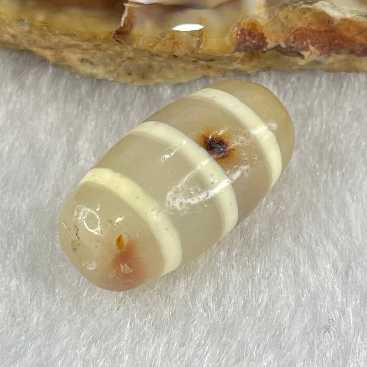 Natural Powerful Tibetan Old Oily Agate 3-Lines Dzi Bead Heavenly Master (Tian Zhu) 三行天诛 3.37g 20.1 by 10.5mm - Huangs Jadeite and Jewelry Pte Ltd