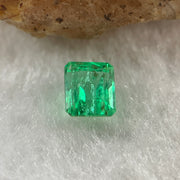 Natural Colombia Green Emerald (Beryl) Cut-Cornered Rectangular step cut 0.54ct 5.0 by 4.3 by 3.4mm - Huangs Jadeite and Jewelry Pte Ltd