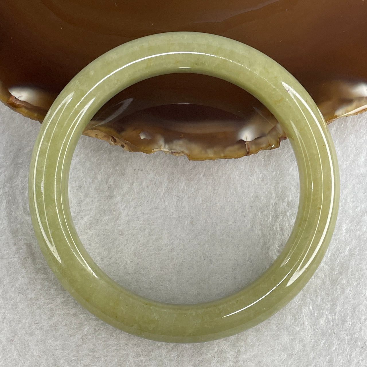 Natural Green Serpentine Bangle 49.63g Inner Diameter 58.0mm 11.7 by 9.8mm (Very Very Slight Internal Line) - Huangs Jadeite and Jewelry Pte Ltd
