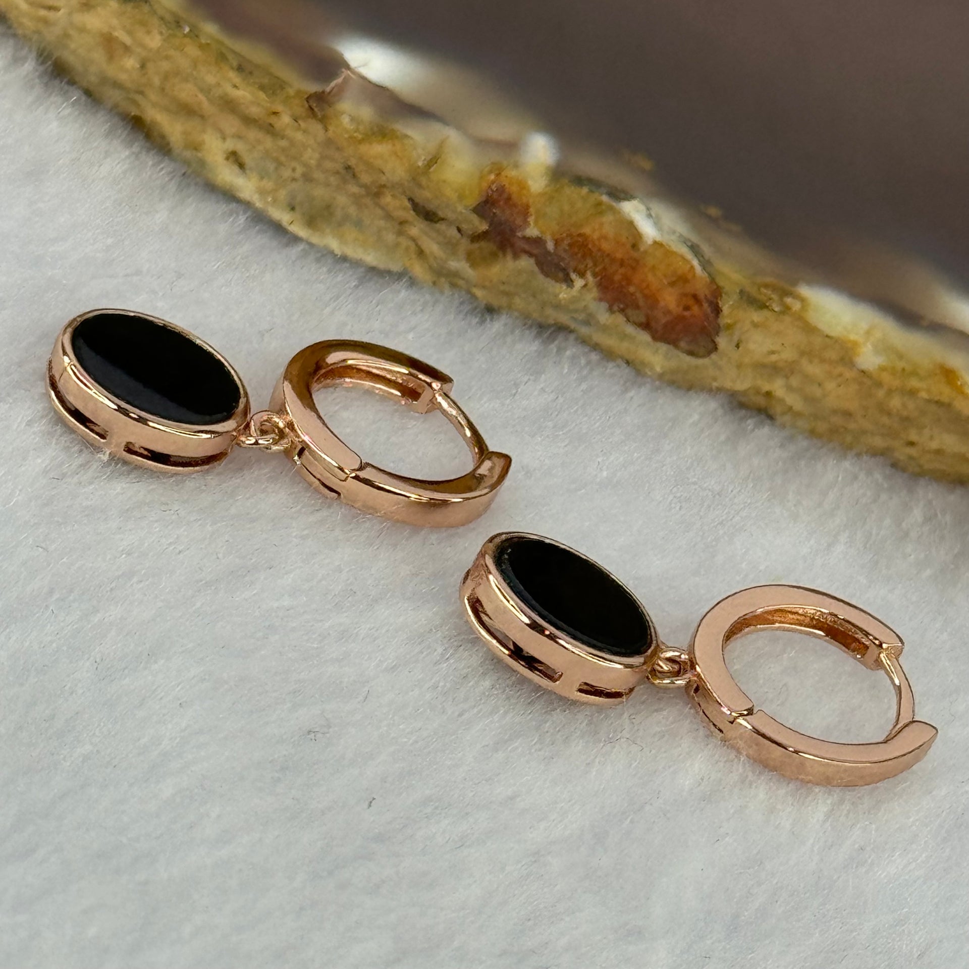 Type A Translucent Black Omphasite Jadeite Earrings 2.52g 8.0 by 1.5mm 2pcs - Huangs Jadeite and Jewelry Pte Ltd