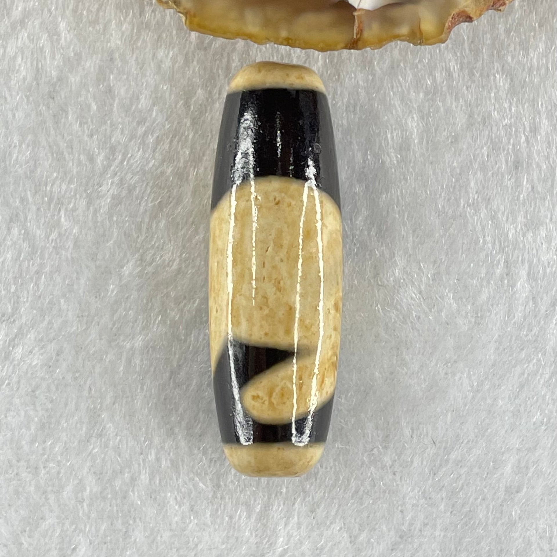 Natural Powerful Tibetan Old Oily Agate Rabbit Dzi Bead Heavenly Master (Tian Zhu) 兔子天珠 9.39g 39.1 by 12.7mm - Huangs Jadeite and Jewelry Pte Ltd