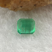 Natural Colombia Green Emerald (Beryl) Cut-Cornered Rectangular step cut 0.63ct 5.2 by 4.3 by 3.2mm - Huangs Jadeite and Jewelry Pte Ltd