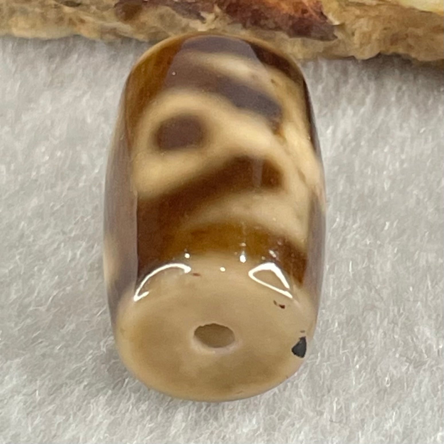 Natural Powerful Tibetan Old Oily Agate Patina Guiren Tairen Human Dzi Bead Totem Amulet Heavenly Master (Tian Zhu) 贵人天诛 4.90g 19.5 by 11.8mm - Huangs Jadeite and Jewelry Pte Ltd