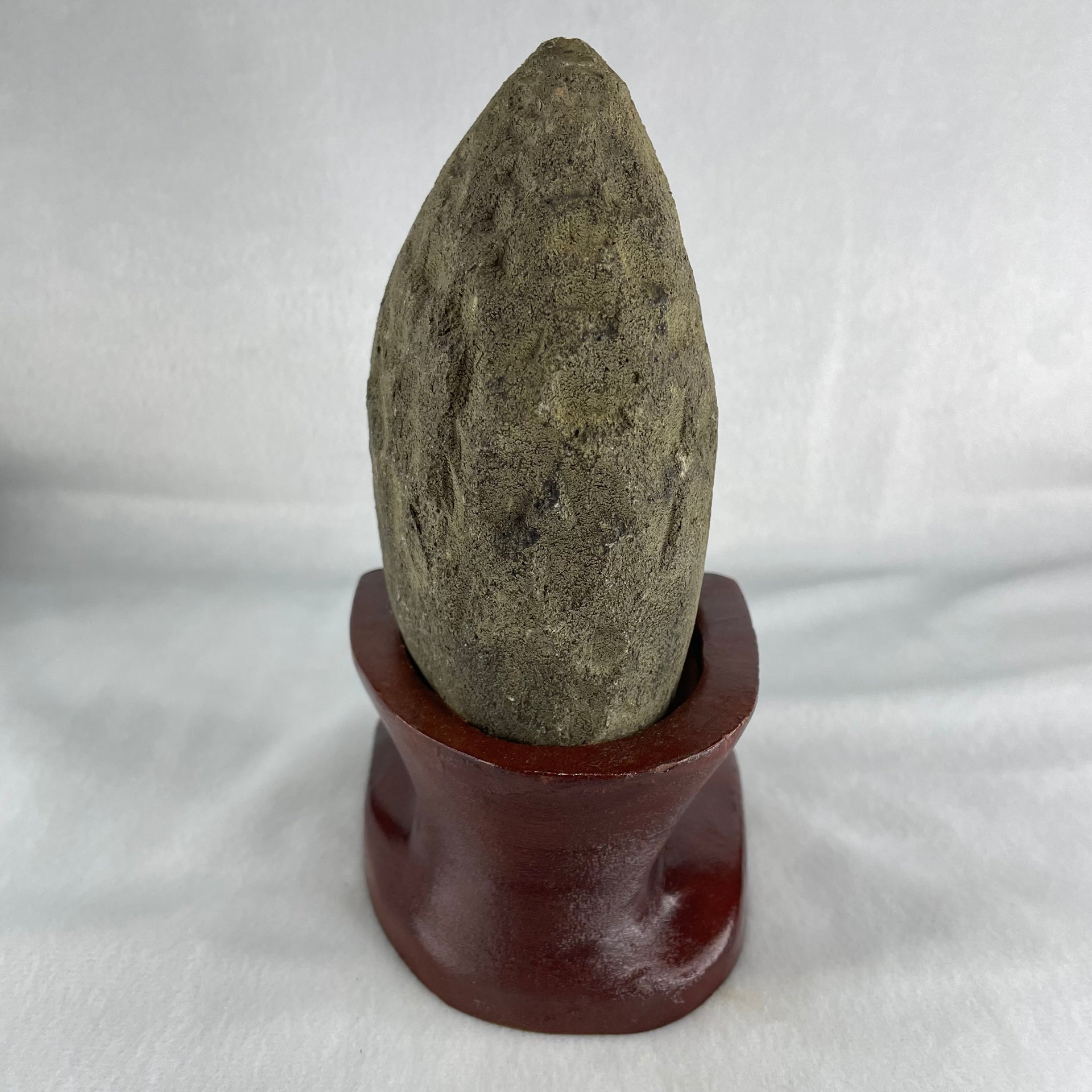 Natural Amethyst Cave with Wooden Stand 973.3g 93.9 by 102.8 by 170.0mm - Huangs Jadeite and Jewelry Pte Ltd