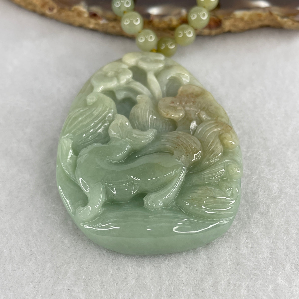 Natural Type A Light Green Jadeite Nine-Tailed Fox with Ruyi & Flower Pendant with Jadeite Beads Necklace | Wish Fulfillment & Magnetism(103.94g | 6.4mm 94 Beads | 65.6x44.2x12.8mm)