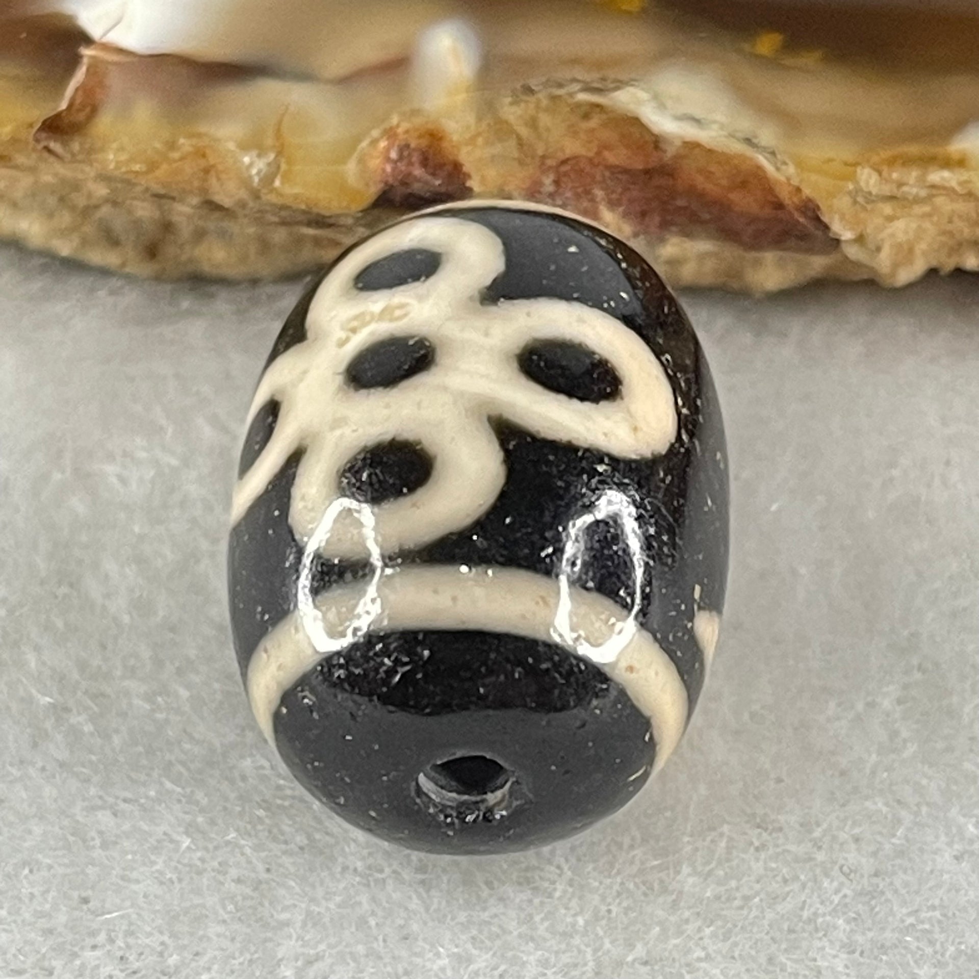 Natural Powerful Tibetan Old Oily Agate 5 Eyes Lightning Dzi Bead Heavenly Master (Tian Zhu) 五眼闪电天珠 4.71g 17.8 by 13.3mm - Huangs Jadeite and Jewelry Pte Ltd