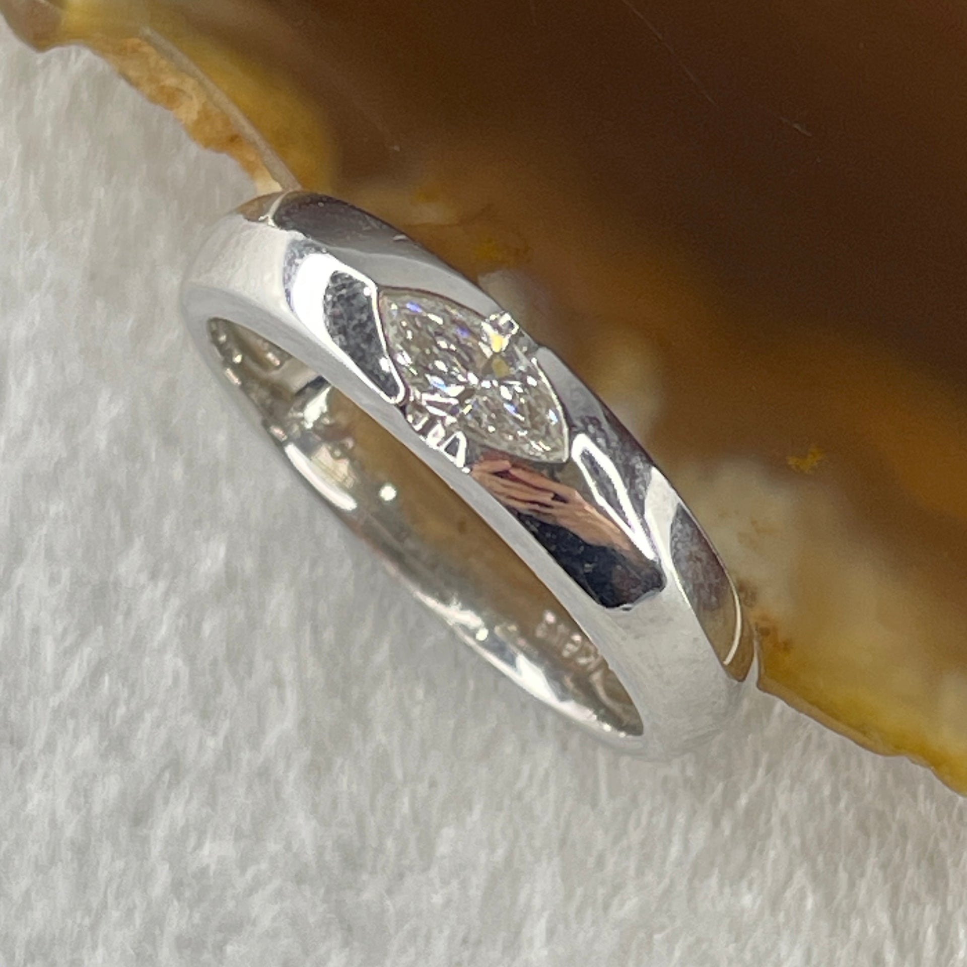 Natural Marquise Shape Diamond in 18K White Gold Ring D0.22ct Total 6.1g US7 HK15 - Huangs Jadeite and Jewelry Pte Ltd