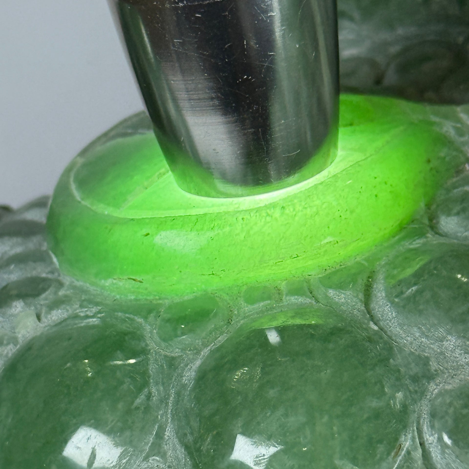 Natural Green Aventurine 3 Legged Toad with Baby Display with Wooden Stand 19.453,2g 320.0 by 300.0 by 345.0mm - Huangs Jadeite and Jewelry Pte Ltd