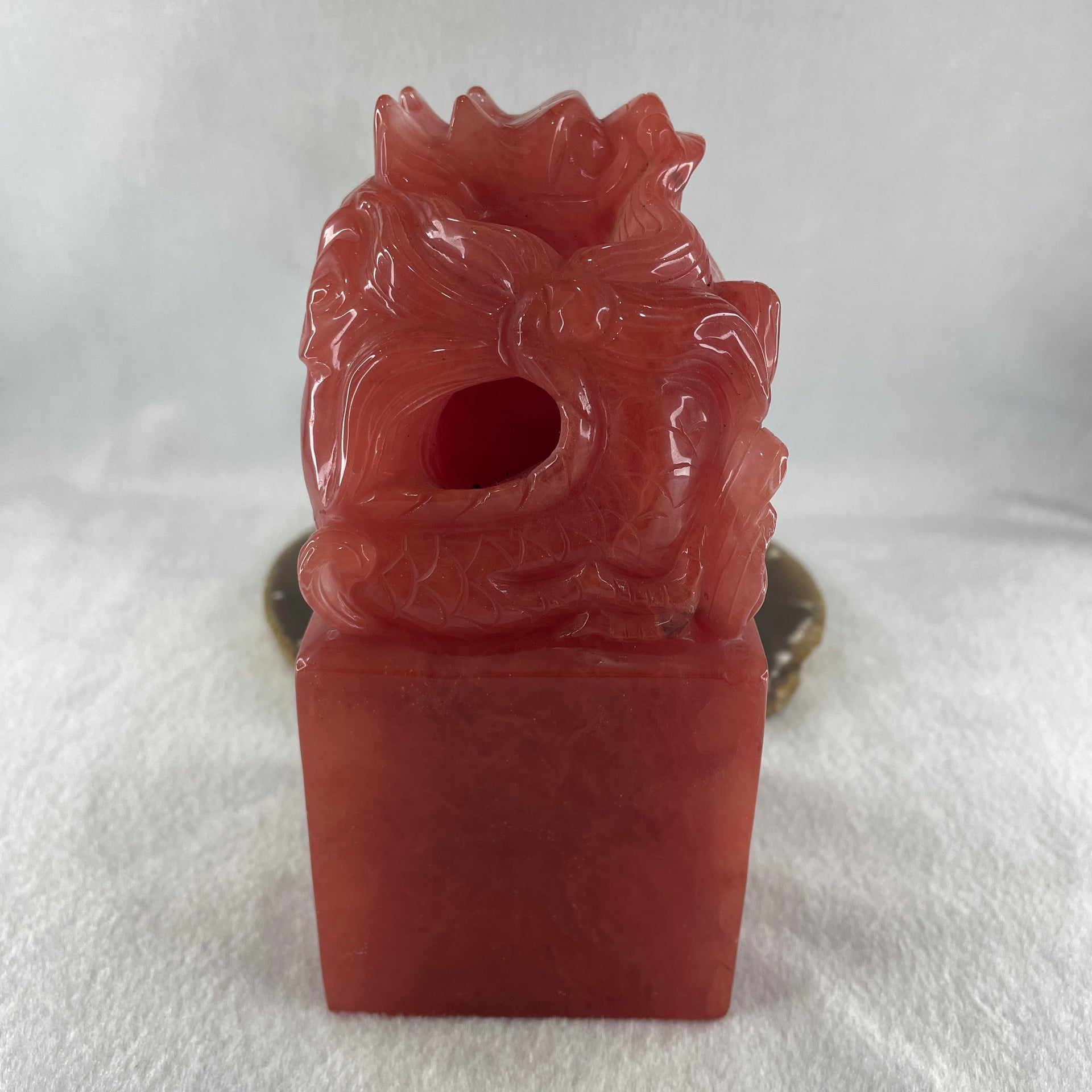 Red Cherry Quartz Dragon Seal Display 1,389.7g 73.2 by 72.9 by 151.0mm - Huangs Jadeite and Jewelry Pte Ltd