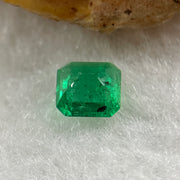 Natural Colombia Green Emerald (Beryl) Cut-Cornered Rectangular step cut 0.62ct 5.3 by 5.2 by 3.1mm - Huangs Jadeite and Jewelry Pte Ltd