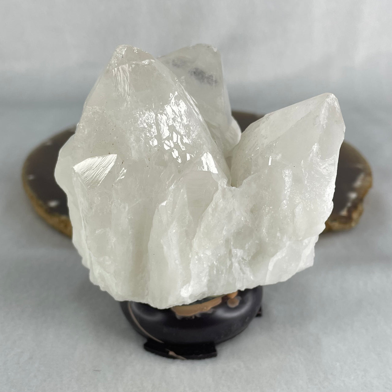 Natural Milky White Quartz Display 422.12g 68.7 by 61.6 by 95.4mm - Huangs Jadeite and Jewelry Pte Ltd
