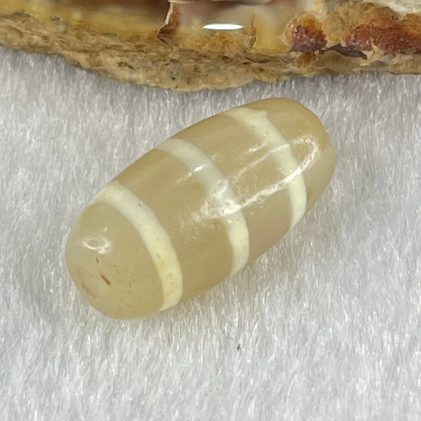 Natural Powerful Tibetan Old Oily Agate 3-Lines Dzi Bead Heavenly Master (Tian Zhu) 三行天诛 3.13g 20.1 by 10.3mm - Huangs Jadeite and Jewelry Pte Ltd