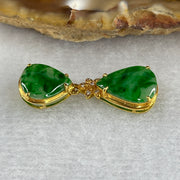 Type A Spicy Green Tear Drop Design Jade Jadeite 18k Yellow gold 1.4g 26.9 by 9.7 by 4.3mm - Huangs Jadeite and Jewelry Pte Ltd