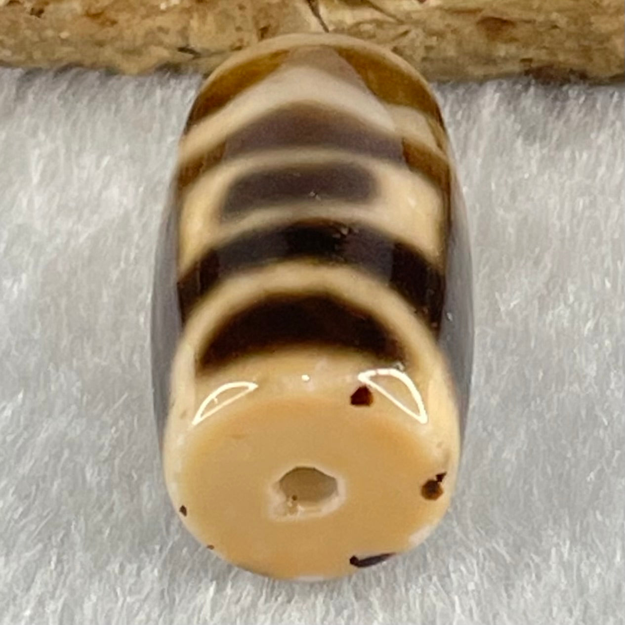 Natural Powerful Tibetan Old Oily Agate Sky Door Serenity 1 Eye Dzi Bead Heavenly Master (Tian Zhu) 一眼天门天诛 4.88g 20.4 by 11.7mm - Huangs Jadeite and Jewelry Pte Ltd
