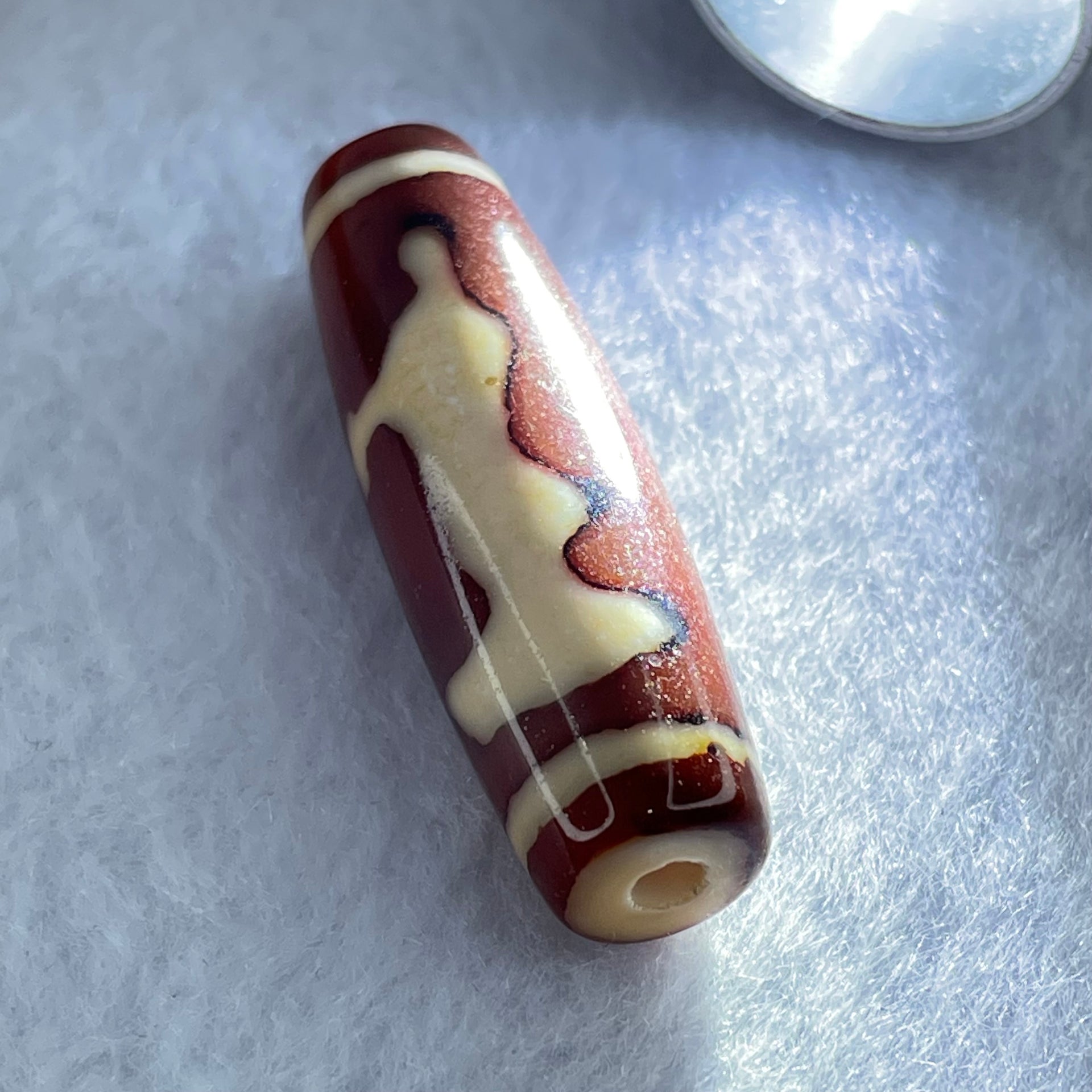 Natural Powerful Tibetan Old Oily Red and Yellowish White Agate Guan Yin Dzi Bead Heavenly Master (Tian Zhu) 观音天诛 8.04g 38.2 by 11.6mm - Huangs Jadeite and Jewelry Pte Ltd