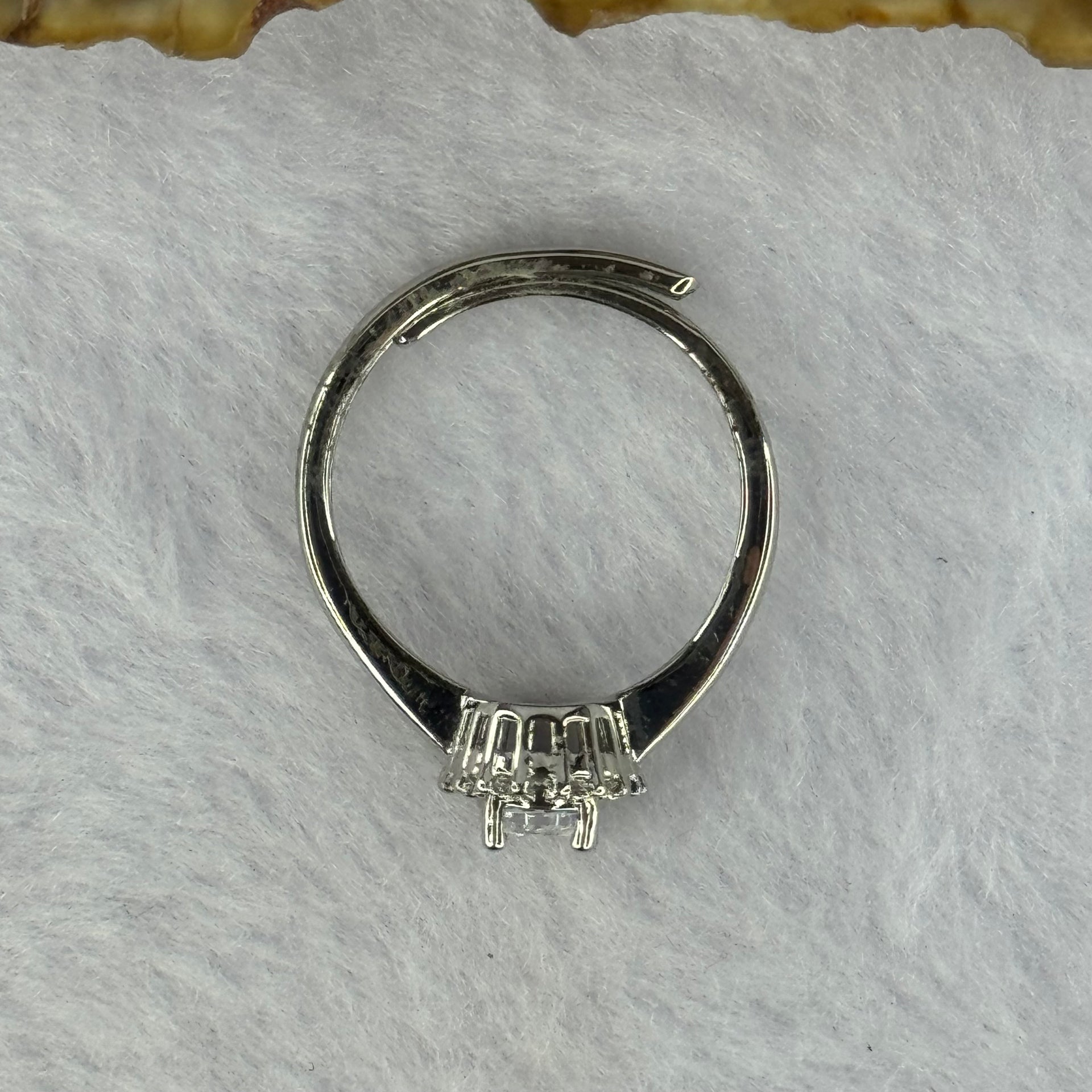 Cubic Zirconia in S925 Sliver Ring (Adjustable Size) 2.22g 6.8 by 5.2 by 3.8mm - Huangs Jadeite and Jewelry Pte Ltd