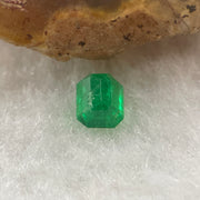 Natural Colombia Green Emerald (Beryl) Cut-Cornered Rectangular step cut 0.58ct 5.2 by 4 - Huangs Jadeite and Jewelry Pte Ltd