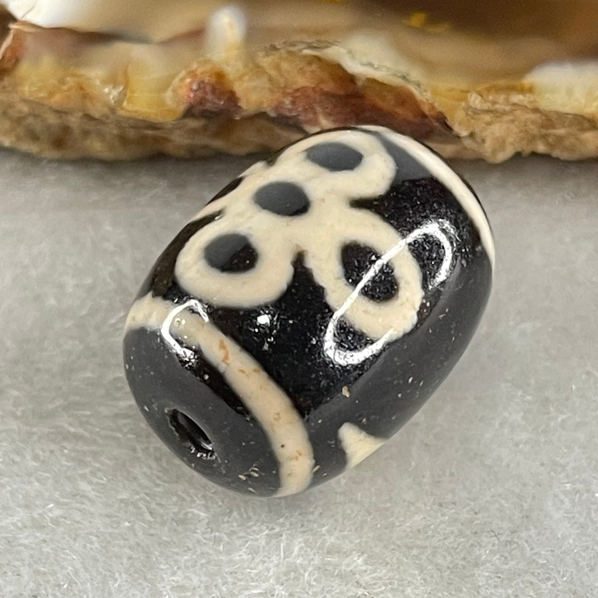 Natural Powerful Tibetan Old Oily Agate 5 Eyes Lightning Dzi Bead Heavenly Master (Tian Zhu) 五眼闪电天珠 4.84g 17.6 by 13.4mm - Huangs Jadeite and Jewelry Pte Ltd