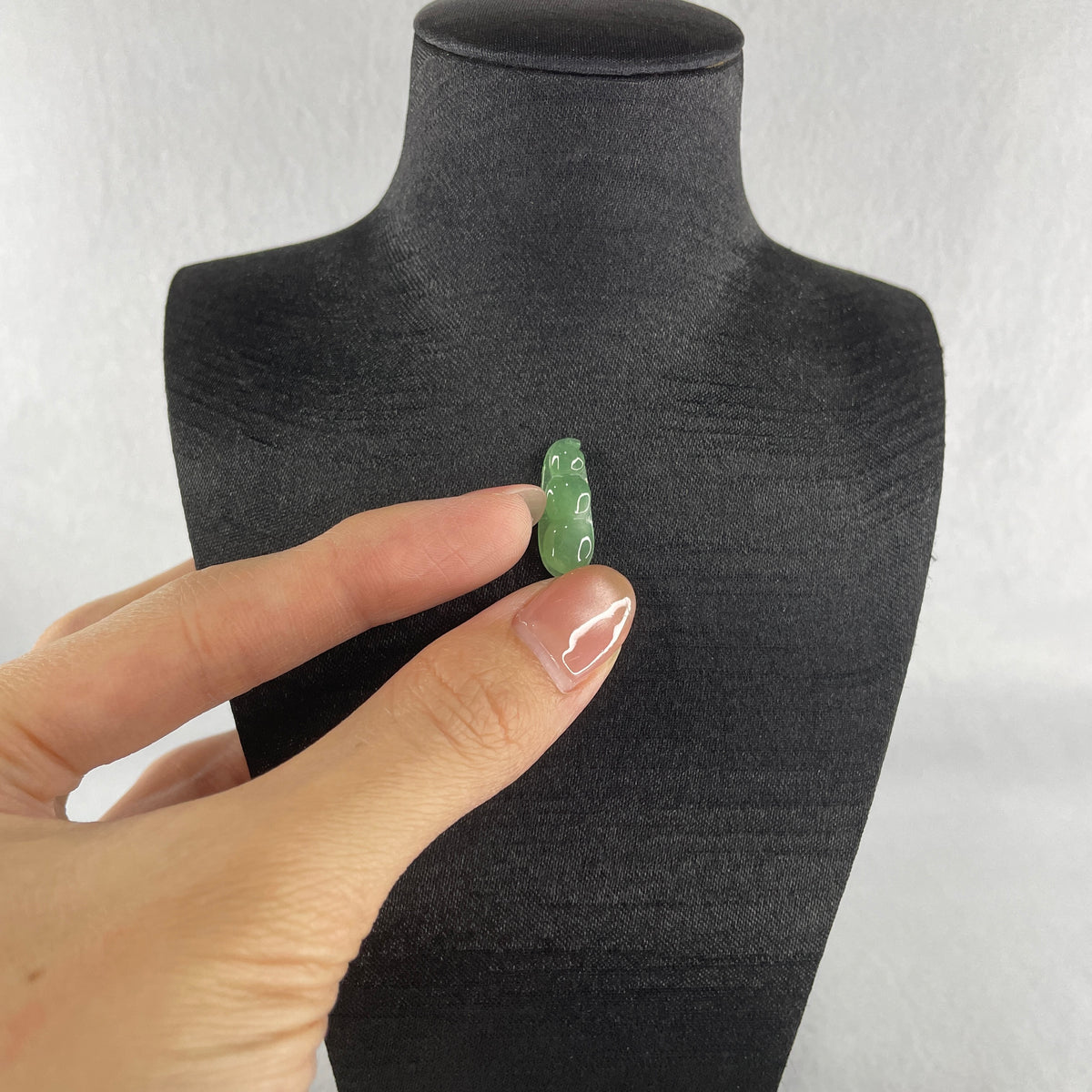Natural Type A Semi-Icy Green Jadeite Pea Pod Pendant | Prosperity, Growth & Generations Talisman (1.36g | 20.5 x 8.0 x 4.3mm) - Huangs Jadeite and Jewelry Pte Ltd