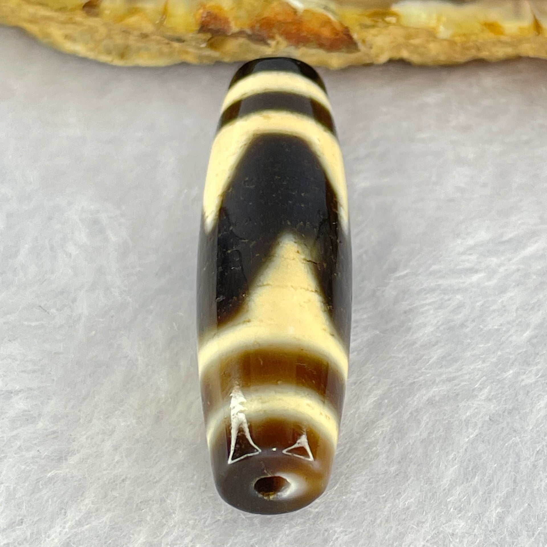 Natural Powerful Tibetan Old Oily Agate Tiger Tooth Daluo Dzi Bead Heavenly Master (Tian Zhu) 7.96g 38.5 by 11.7mm - Huangs Jadeite and Jewelry Pte Ltd