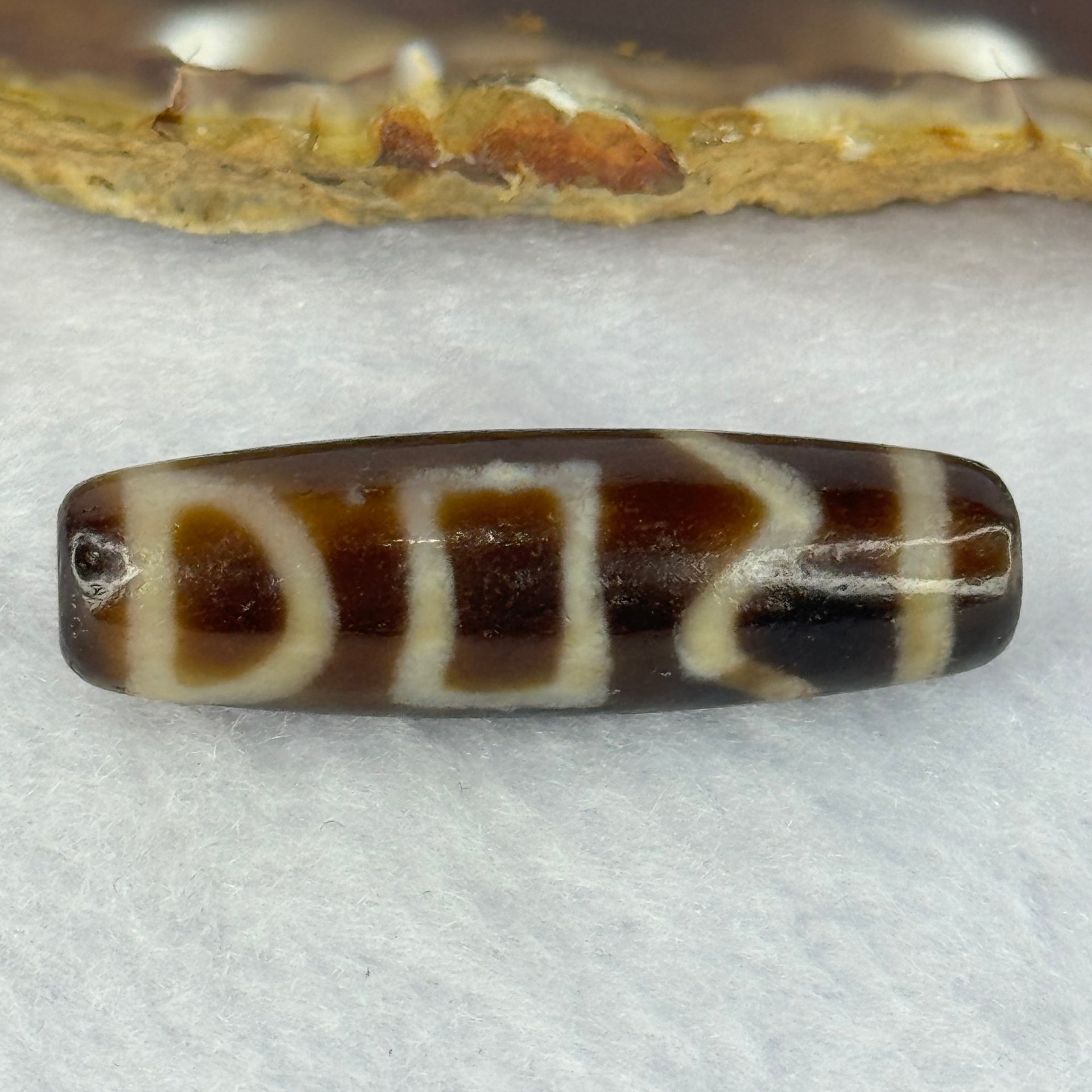 Natural Powerful Tibetan Old Oily Agate Sky Door Serenity 1 Eye Dzi Bead Heavenly Master (Tian Zhu) 一眼天诛 7.83g 38.4 by 11.6mm - Huangs Jadeite and Jewelry Pte Ltd