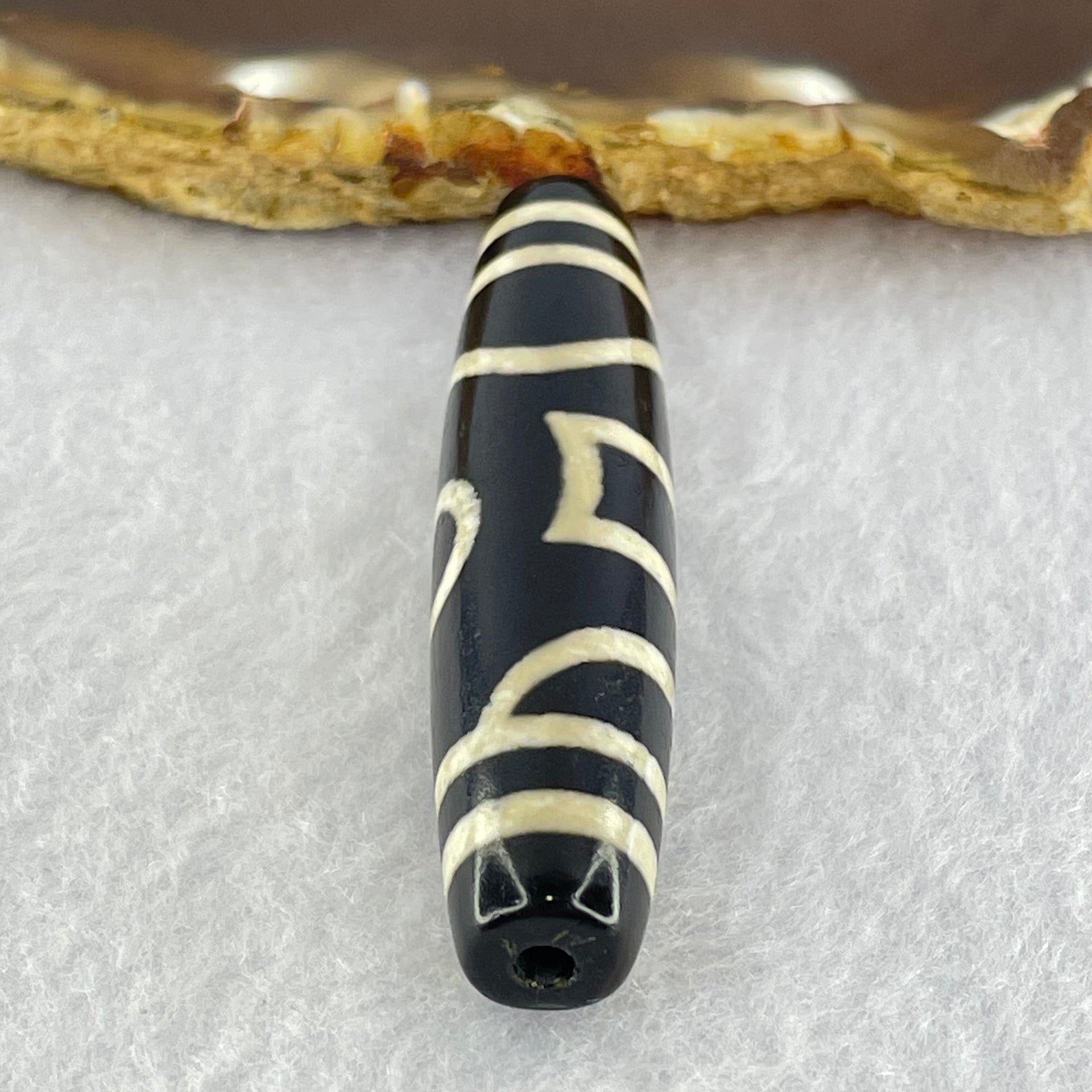 Natural Powerful Tibetan Old Oily Agate Sky Door Serenity 1 Eye Dzi Bead Heavenly Master (Tian Zhu) 一眼天诛 15.23g 60.1 by 13.0mm - Huangs Jadeite and Jewelry Pte Ltd