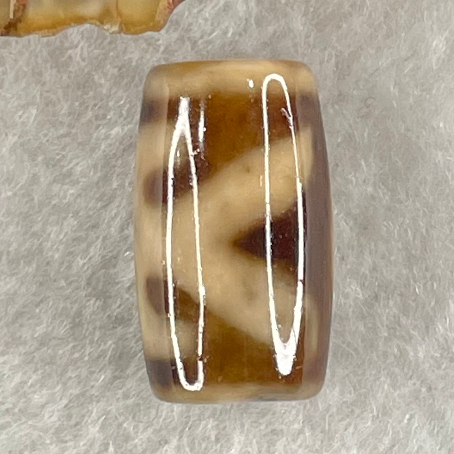 Natural Powerful Tibetan Old Oily Agate Patina Guiren Tairen Human Dzi Bead Totem Amulet Heavenly Master (Tian Zhu) 贵人天诛 4.73g 19.8 by 11.7mm - Huangs Jadeite and Jewelry Pte Ltd