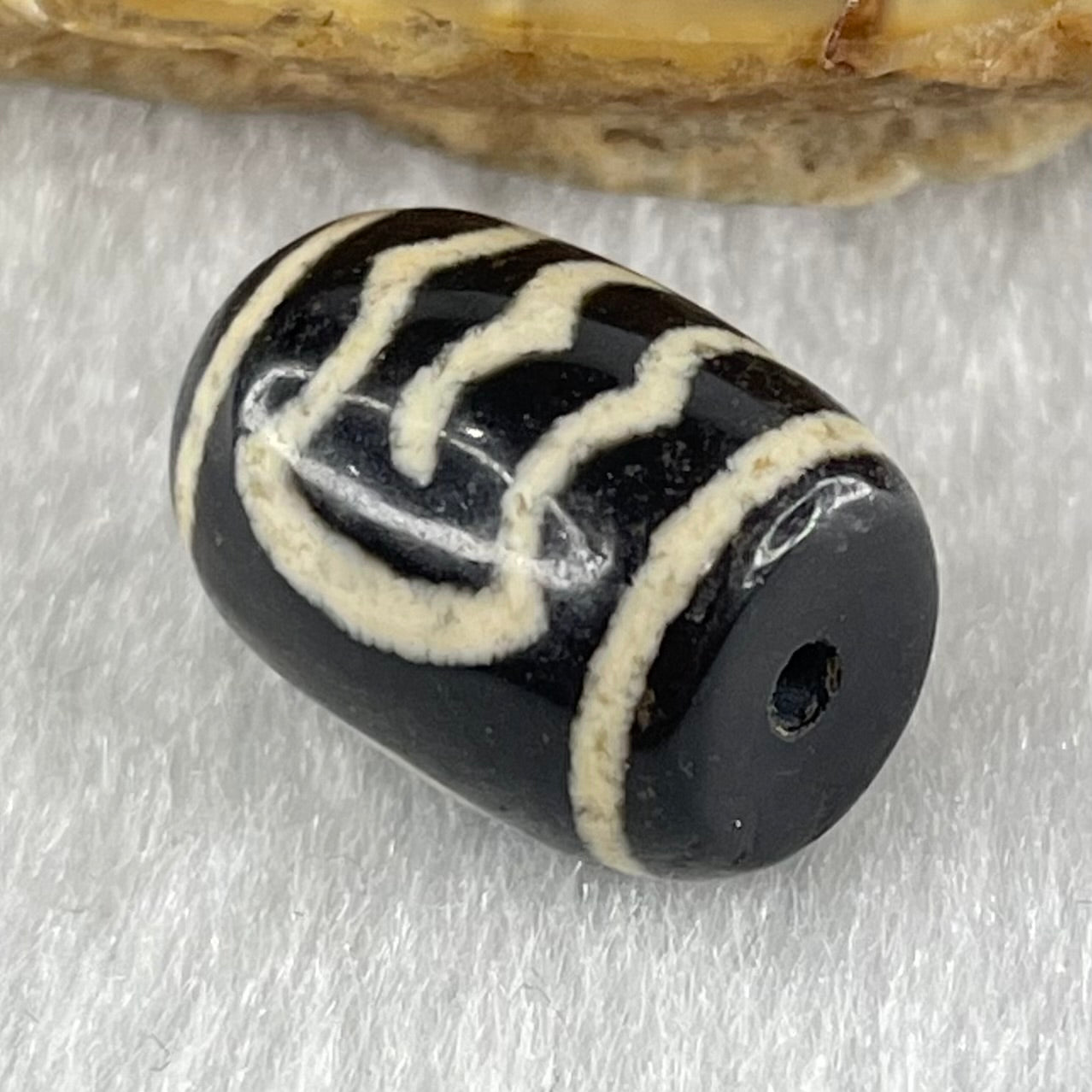 Natural Powerful Tibetan Old Oily Agate Double Garuda Dzi Bead Heavenly Master (Tian Zhu) 2.31g 13.7 by 10.1mm - Huangs Jadeite and Jewelry Pte Ltd