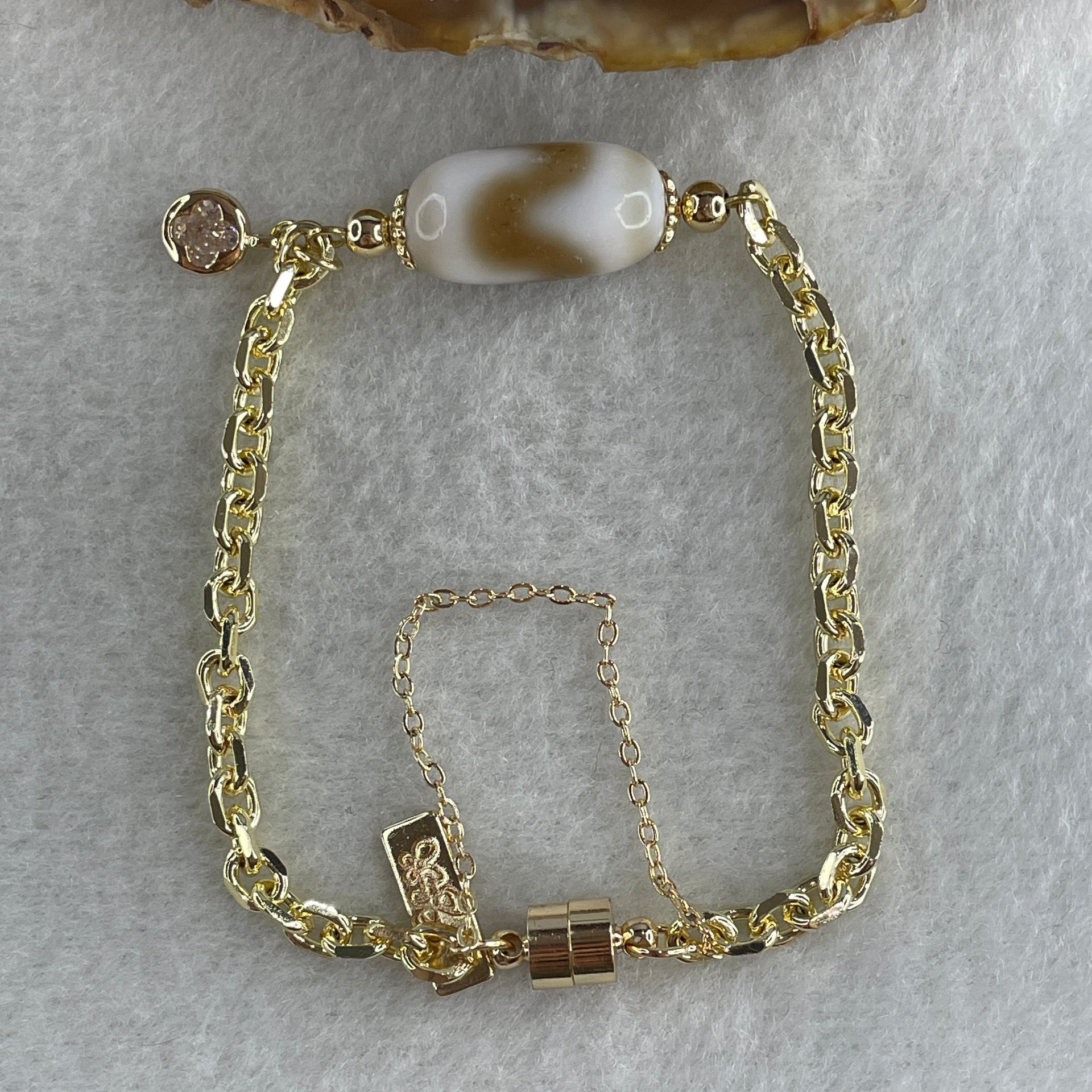 Natural Powerful Tibetan Old Oily Agate Tiger Tooth Daluo Dzi Bead with Stainless Steel Gold Color Bracelet 10.37g 16cm 19.1 by 10.1mm - Huangs Jadeite and Jewelry Pte Ltd