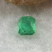 Natural Colombia Vivid Green Emerald (Beryl) Cut-Cornered Rectangular Step cut 0.43ct 5.0 by 4.0 by 2.6mm - Huangs Jadeite and Jewelry Pte Ltd