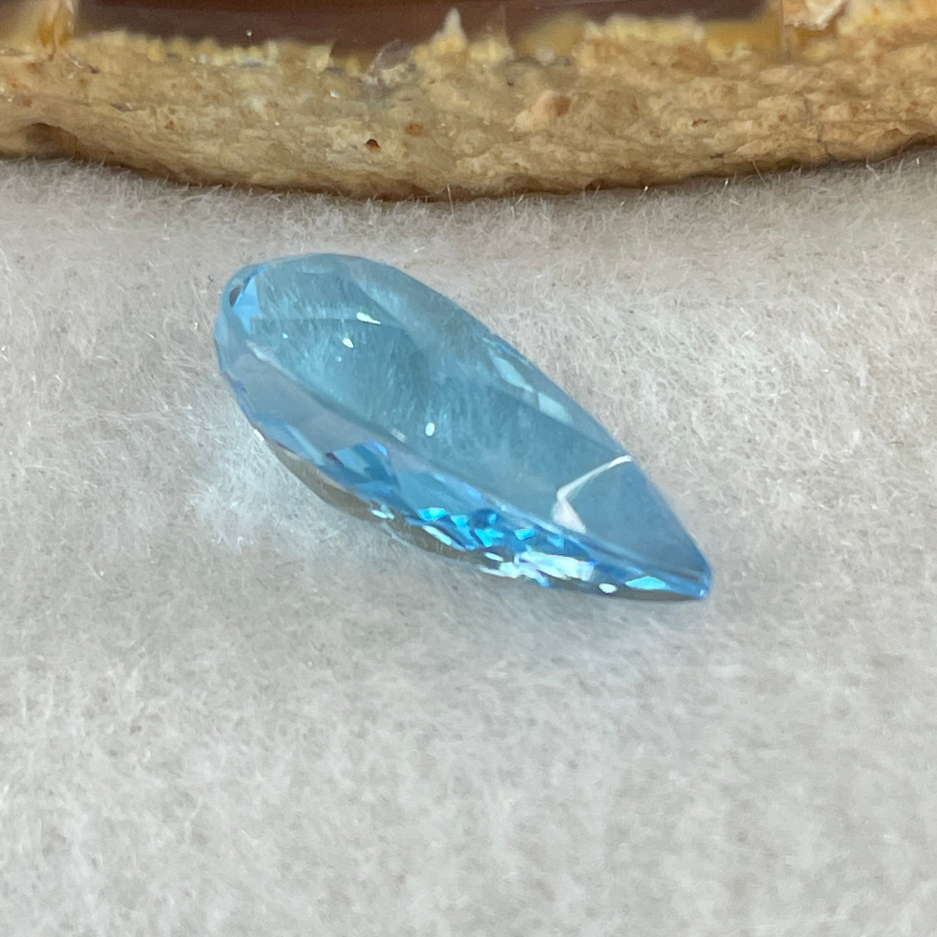 Natural Sky Blue Topaz Teardrop Shape 7.82ct 17.1 by 4.3 by 7.2mm - Huangs Jadeite and Jewelry Pte Ltd