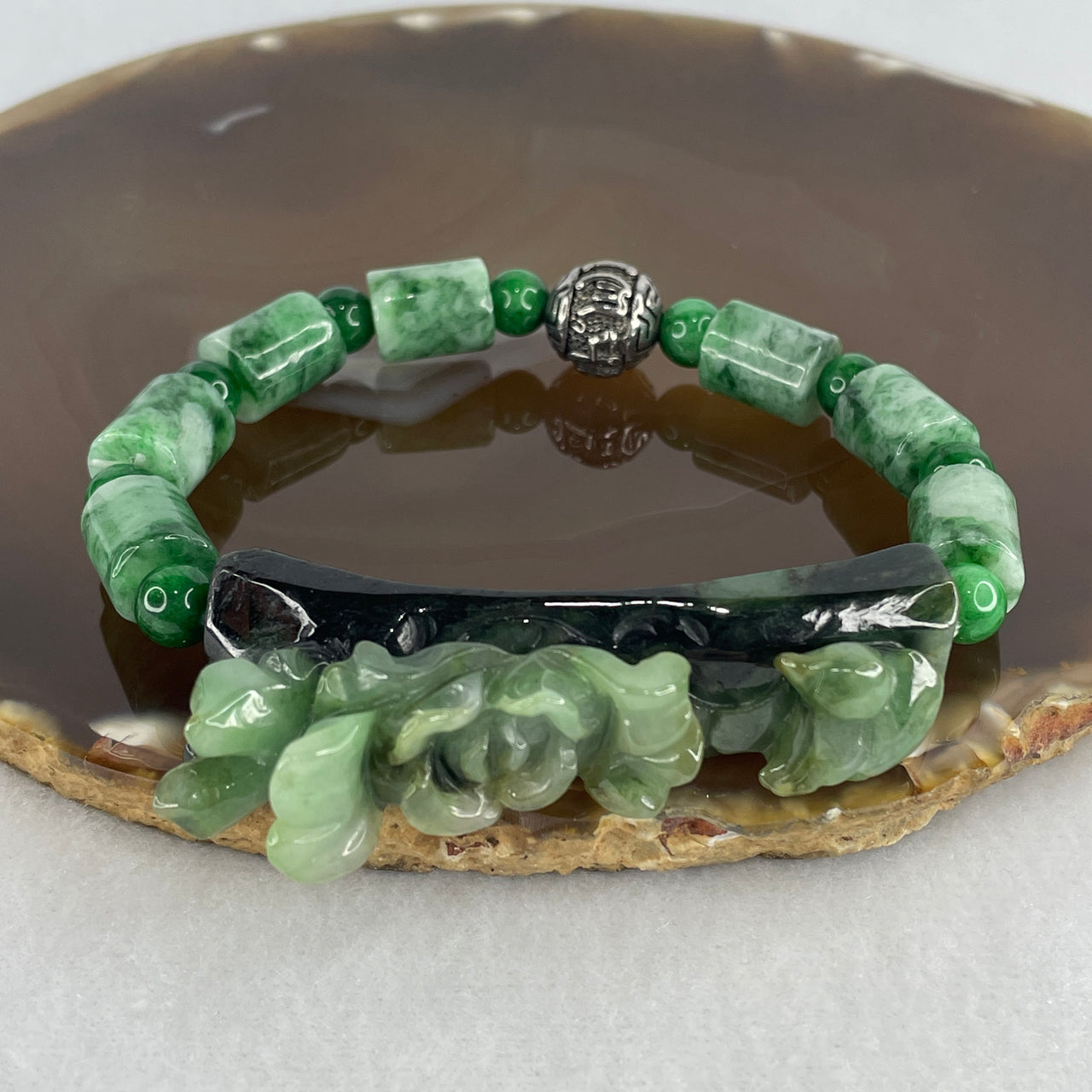 Natural Type A Green Jadeite Shou Pai Bracelet | Old Mine Spicy Green Flower with Duck Plaque & 7 Lulutong Beads (45.69g | 16cm Wrist | 56.8 by 12.3 by 23.9mm Shou Pai - 11.2 by 8.9mm 7 Lulutong)