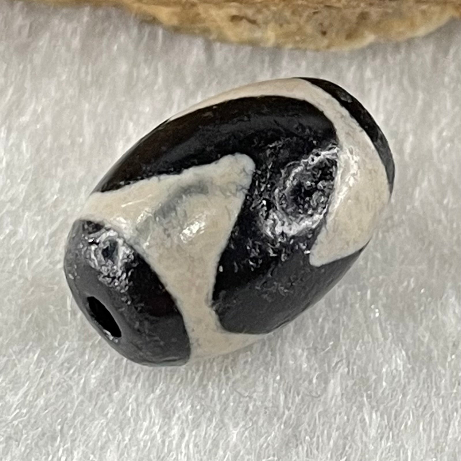 Natural Powerful Tibetan Old Oily Agate Tiger Tooth Daluo Dzi Bead Heavenly Master (Tian Zhu) 1.89g 14.1 by 9.7mm - Huangs Jadeite and Jewelry Pte Ltd