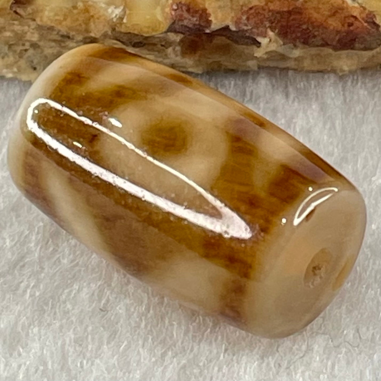 Natural Powerful Tibetan Old Oily Agate Patina Guiren Tairen Human Dzi Bead Totem Amulet Heavenly Master (Tian Zhu) 贵人天诛 4.87g 19.6 by 11.9mm - Huangs Jadeite and Jewelry Pte Ltd