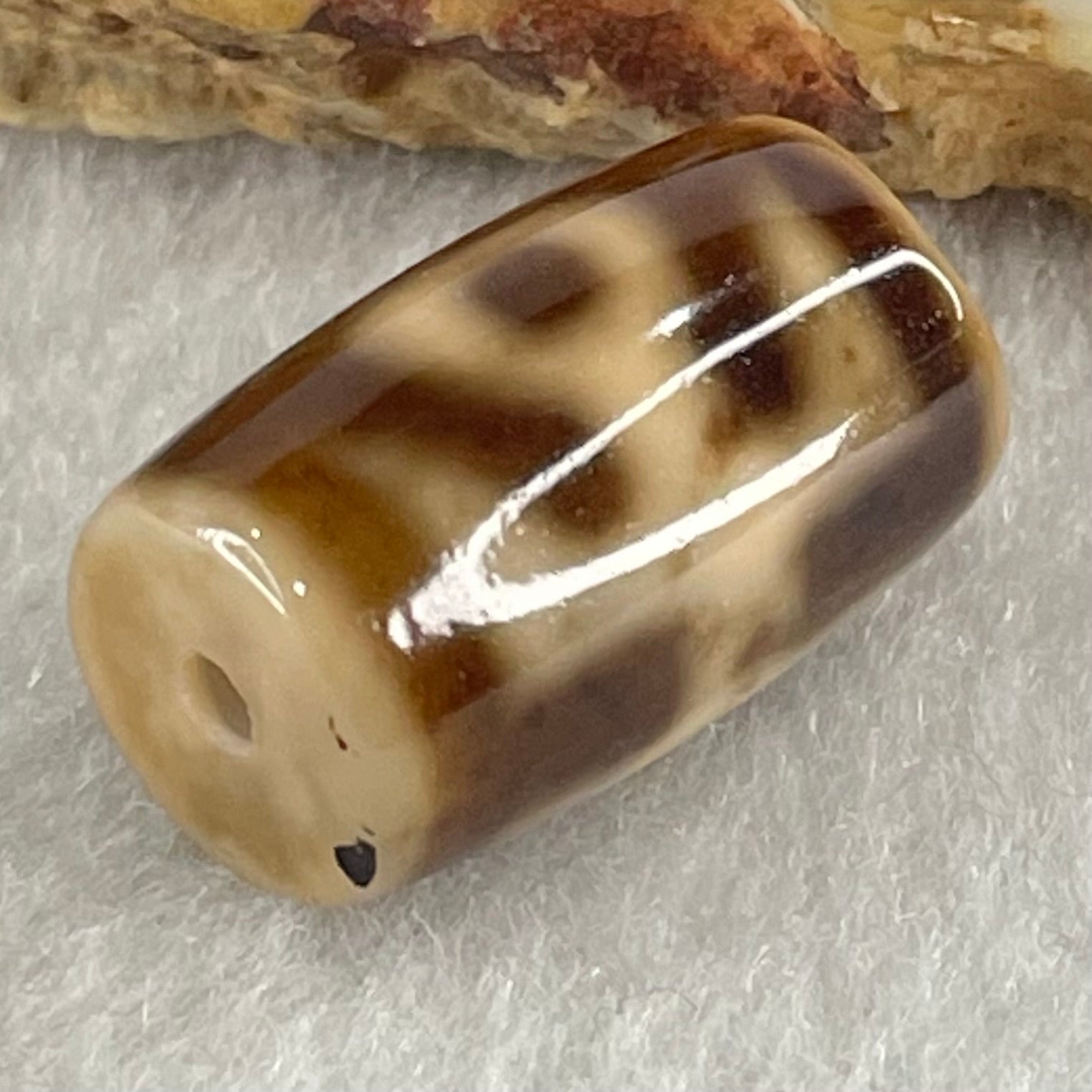 Natural Powerful Tibetan Old Oily Agate Patina Guiren Tairen Human Dzi Bead Totem Amulet Heavenly Master (Tian Zhu) 贵人天诛 4.90g 19.5 by 11.8mm - Huangs Jadeite and Jewelry Pte Ltd