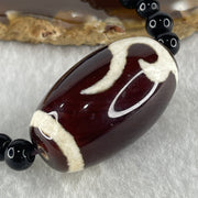 Natural Powerful Tibetan Old Oily Agate Ruyi Dzi Beads with Black and Blue Onyx Necklace 44.06g 38cm 36.6 by 21.4mm - Huangs Jadeite and Jewelry Pte Ltd