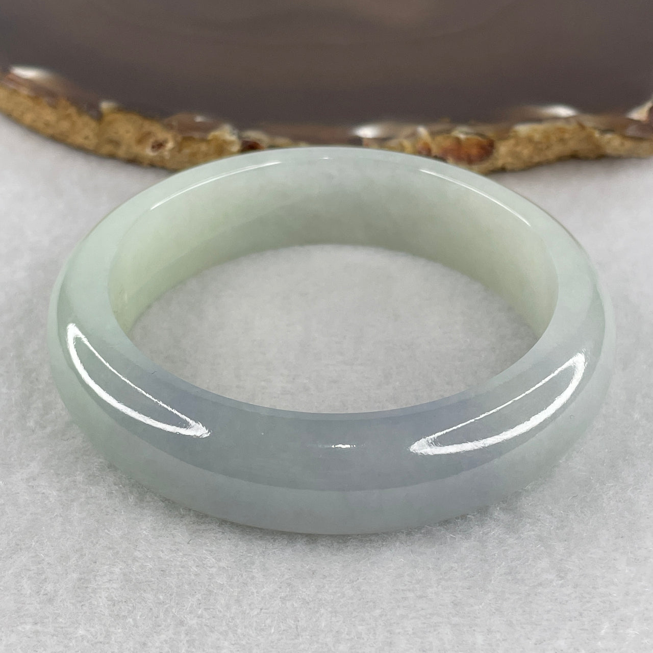 Certified Type A Jelly Light Green with Lavender Jadeite Bangle | Untreated Dewy Guo Gao Chun Dai Cai Fei Cui Broad Bangle (75.19g | Inner Diameter 56.2mm | 15.1 x 9.1mm) (Internal Line)