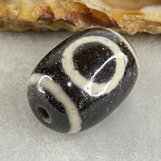 Natural Powerful Tibetan Old Oily Agate 1 Eye With Swastika Dzi Bead (Hotu Dzi) 4.58g 17.5 by 13.0mm - Huangs Jadeite and Jewelry Pte Ltd