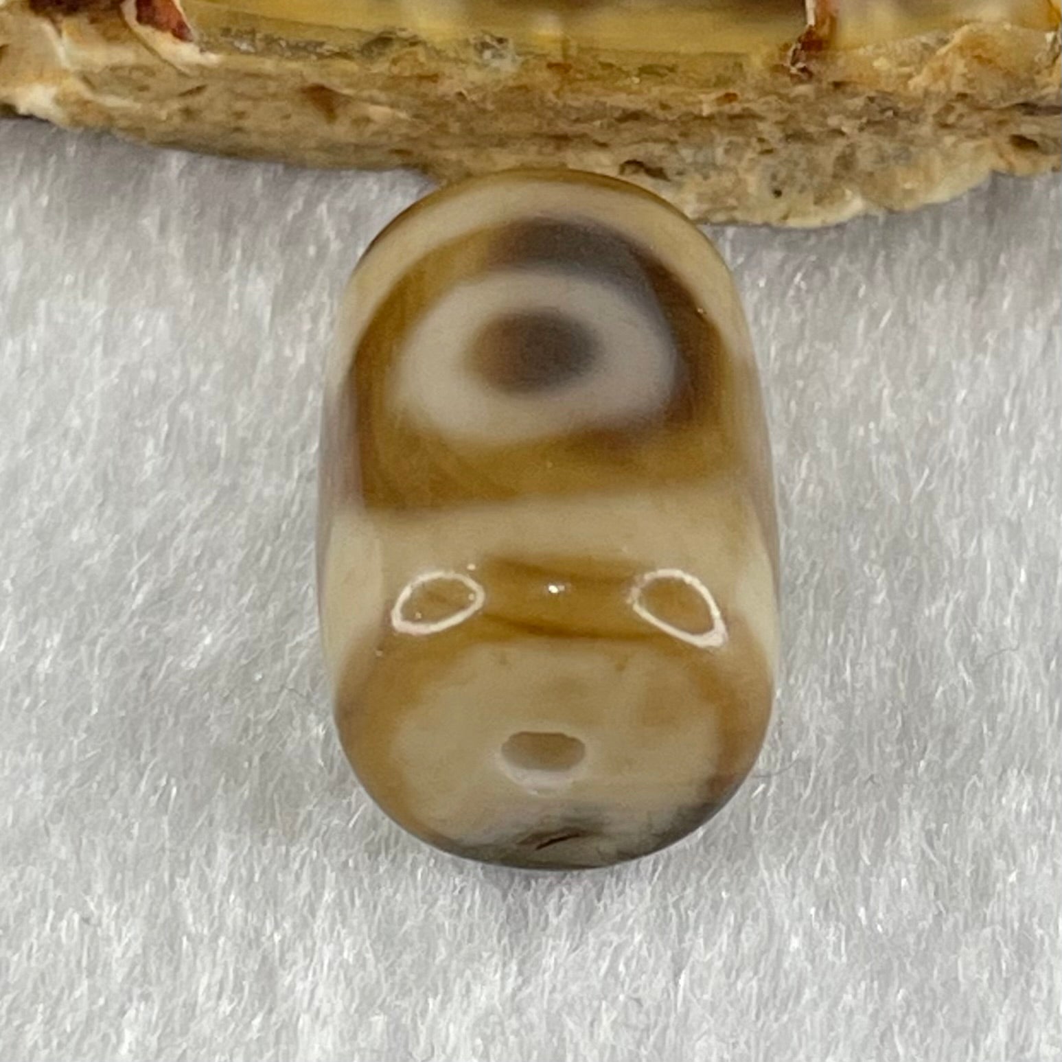 Natural Powerful Tibetan Old Oily Agate 3 Eyes Dzi Bead Heavenly Master (Tian Zhu) 三眼天诛 3.50g 16.0 by 11.0mm - Huangs Jadeite and Jewelry Pte Ltd