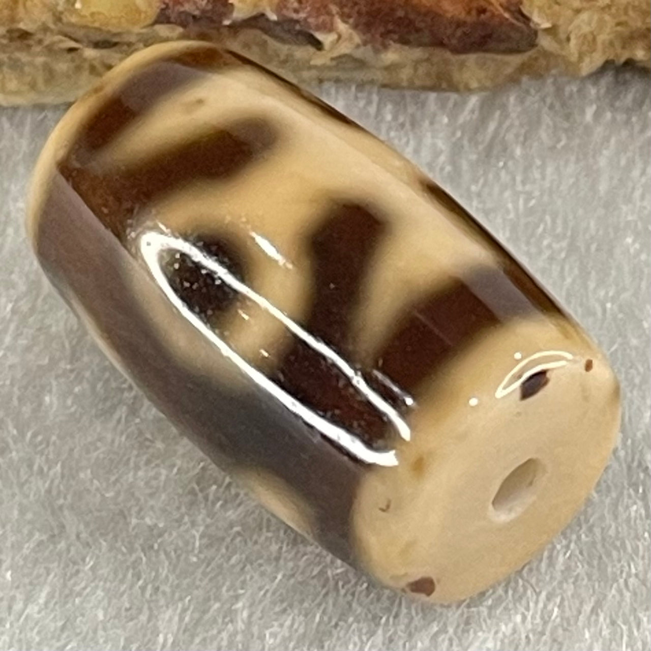 Natural Powerful Tibetan Old Oily Agate Patina Guiren Tairen Human Dzi Bead Totem Amulet Heavenly Master (Tian Zhu) 贵人天诛 4.82g 19.9 by 11.5mm - Huangs Jadeite and Jewelry Pte Ltd