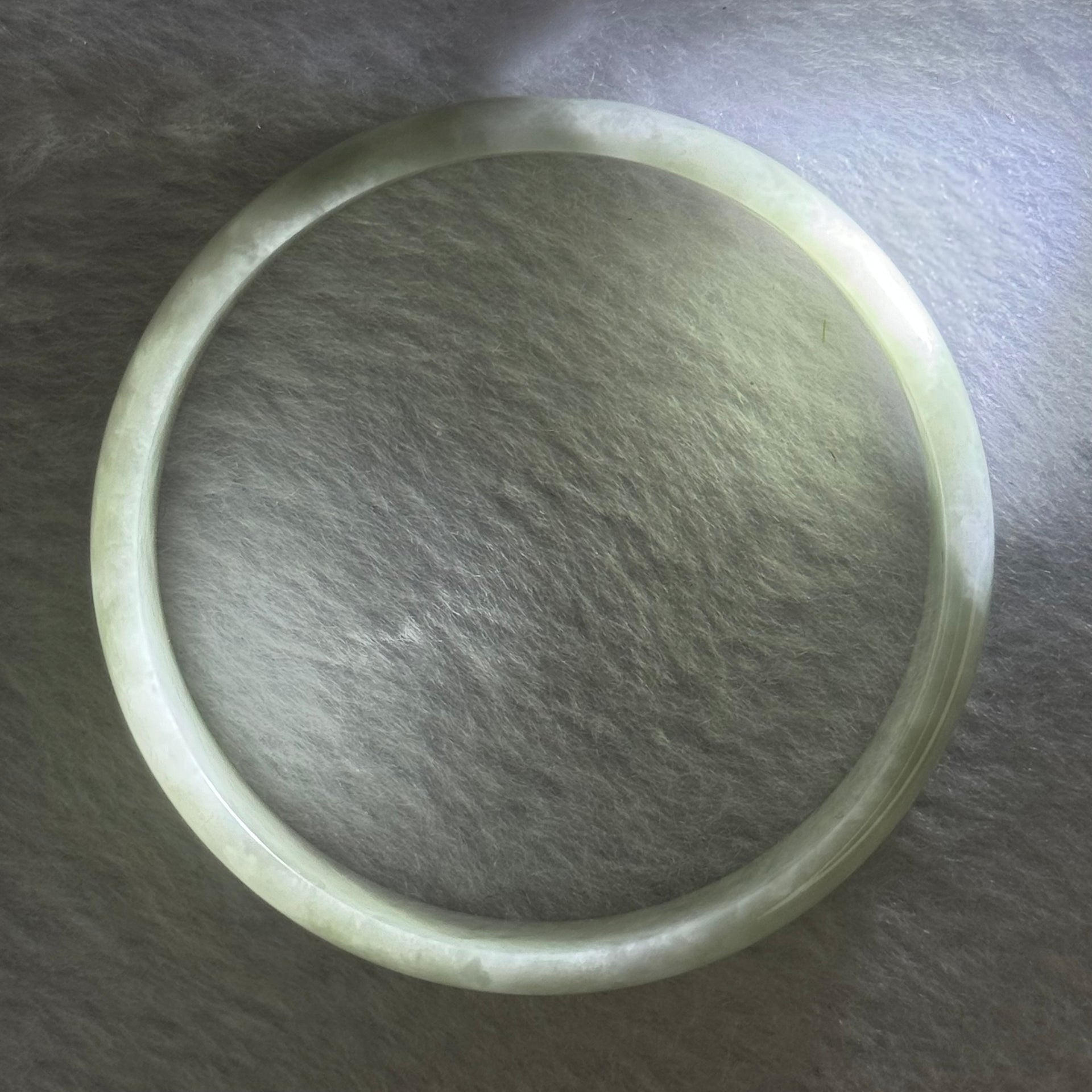 Type A Light Green Jadeite Bangle 20.92g Internal Diameter 52.5mm 11.3 by 3.9mm (Internal Line) - Huangs Jadeite and Jewelry Pte Ltd
