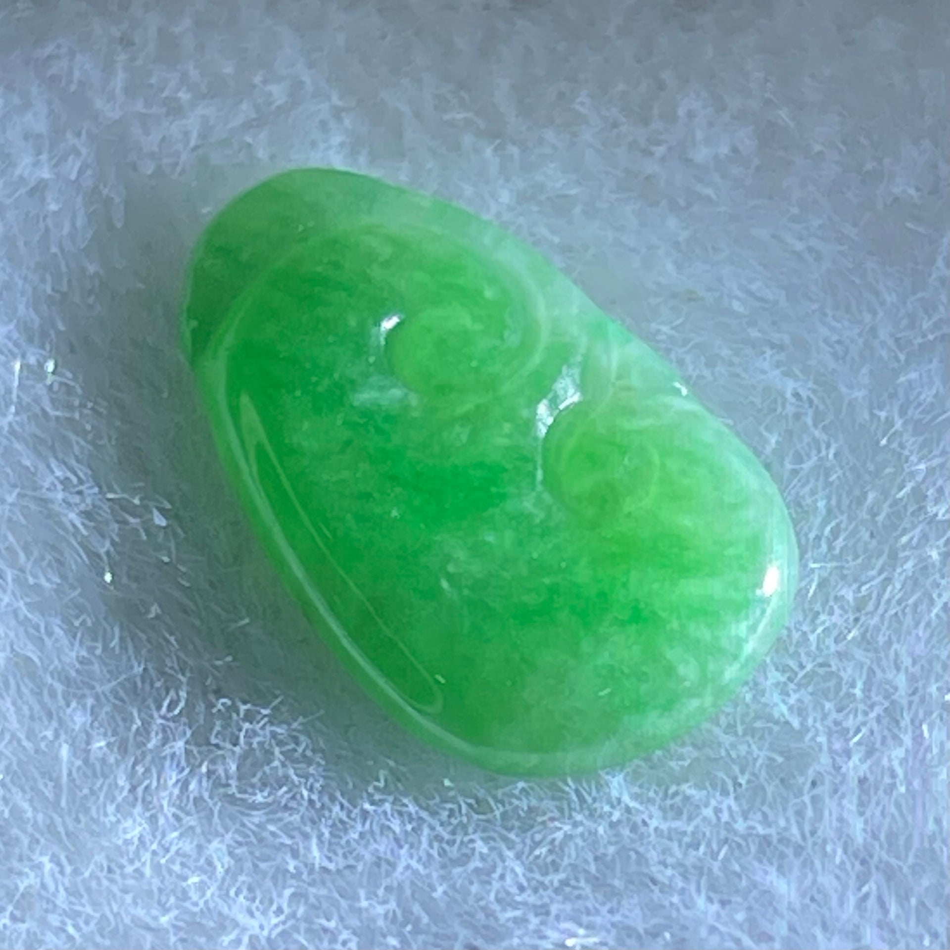 Type A Old Mine Spicy Green Jadeite Ruyi Charm Stone For Setting 0.36g 14.1 by 8.3mm by 1.4mm - Huangs Jadeite and Jewelry Pte Ltd