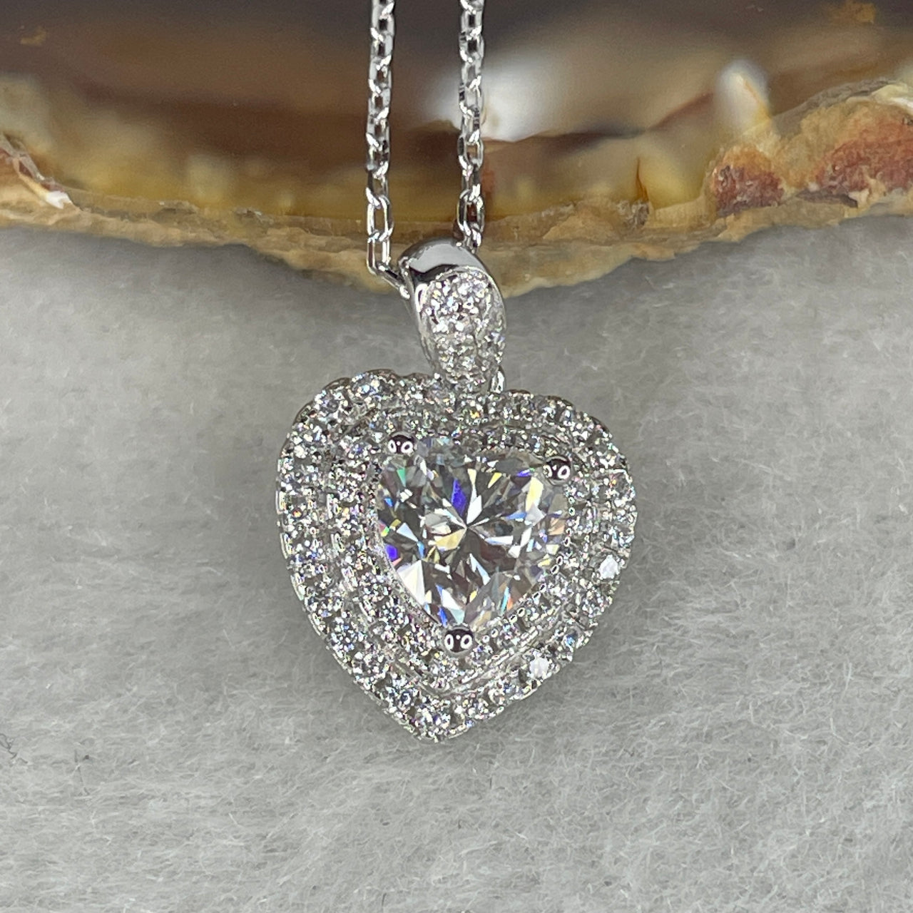 1.0 Carat Heart Shaped Moissanite Pendant - D VVS1 Excellent - S925 Sterling Silver - 3.39g Substantial Silver Jewelry - 44cm Necklace with GRA Certificate 6.5x6.5mm