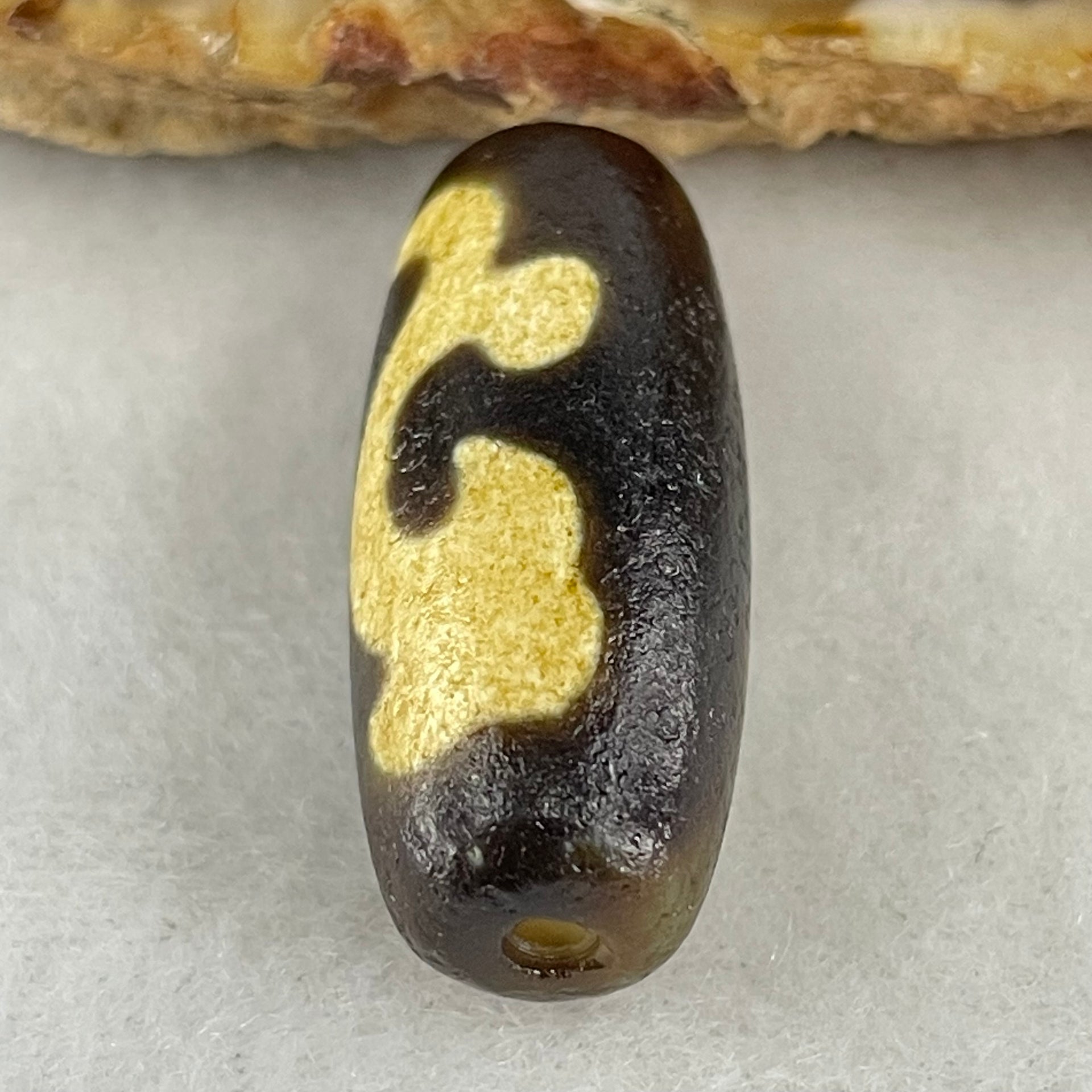 Natural Powerful Tibetan Old Oily Agate Green Tara Dzi Bead Heavenly Master (Tian Zhu) 绿度母天珠 5.76g 27.8 by 11.6mm - Huangs Jadeite and Jewelry Pte Ltd