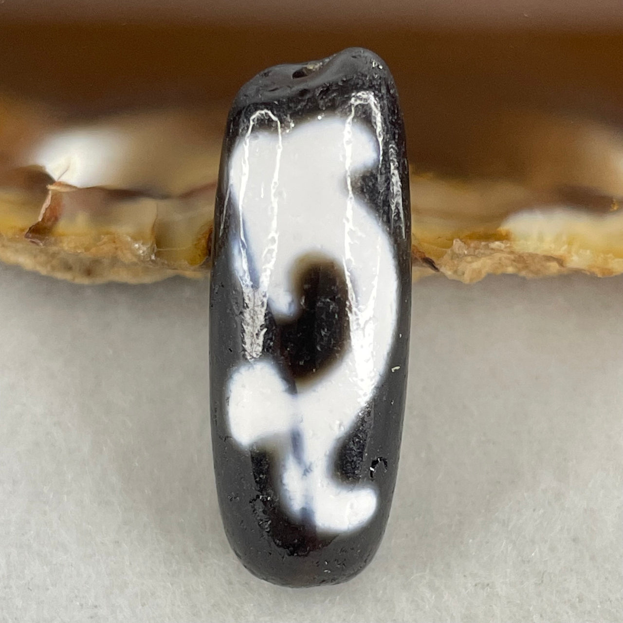 Natural Powerful Tibetan Old Oily Agate Green Tara Dzi Bead Heavenly Master (Tian Zhu) 绿度母天珠 4.50g 28.5 by 10.4mm - Huangs Jadeite and Jewelry Pte Ltd
