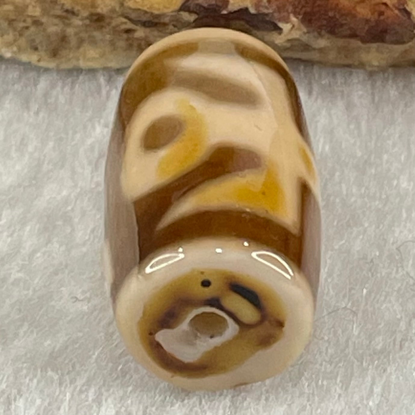 Natural Powerful Tibetan Old Oily Agate Patina Guiren Tairen Human Dzi Bead Totem Amulet Heavenly Master (Tian Zhu) 贵人天诛 4.67g 19.9 by 11.7mm - Huangs Jadeite and Jewelry Pte Ltd