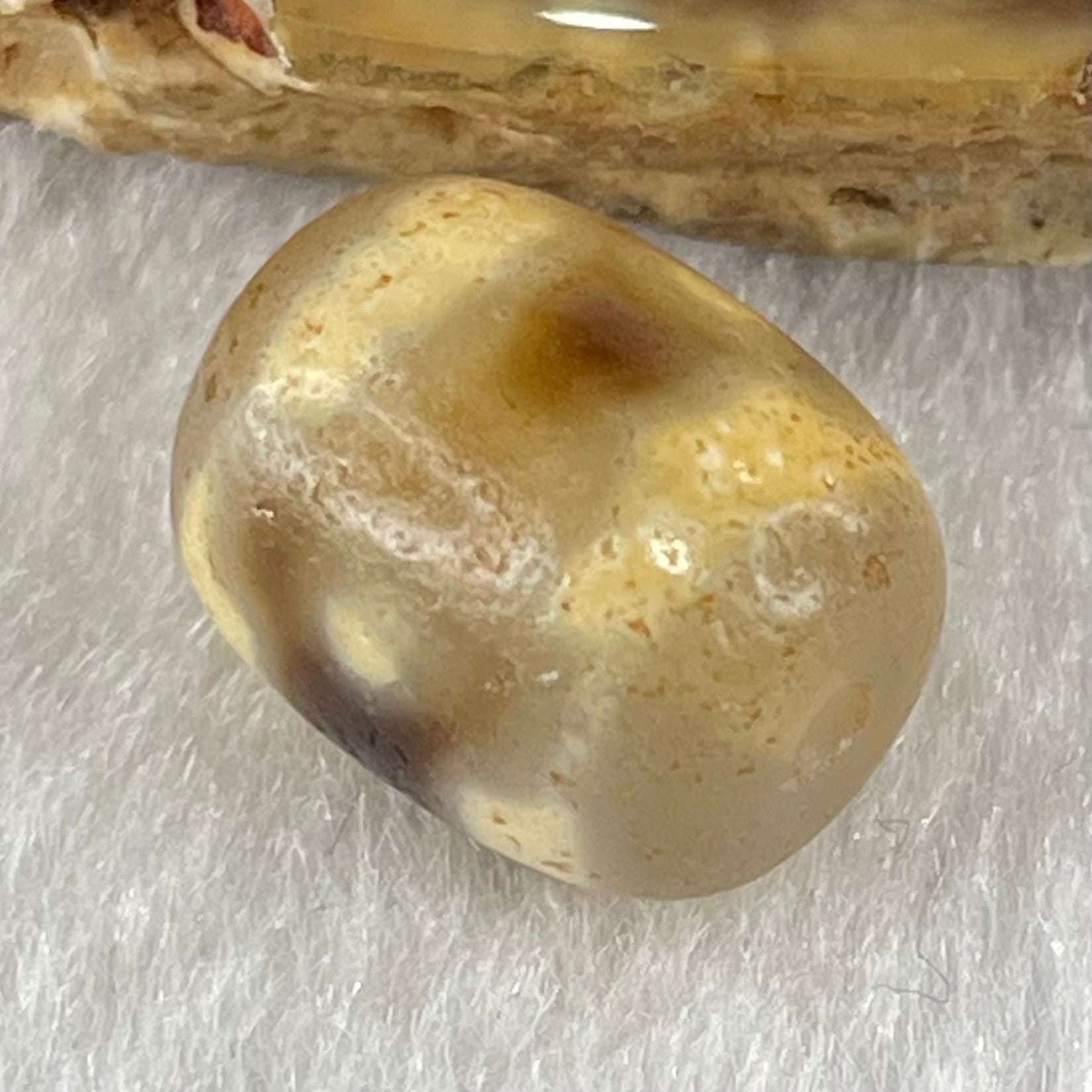 Natural Powerful Tibetan Old Oily Agate 3 Eyes Dzi Bead Heavenly Master (Tian Zhu) 三眼天诛 2.68g 13.9 by 13.9 by 10.9mm - Huangs Jadeite and Jewelry Pte Ltd