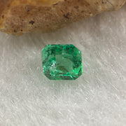Natural Colombia Green Emerald (Beryl) Cut-Cornered Rectangular step cut 0.52ct 4.7 by 4.5 by 3.7mm - Huangs Jadeite and Jewelry Pte Ltd