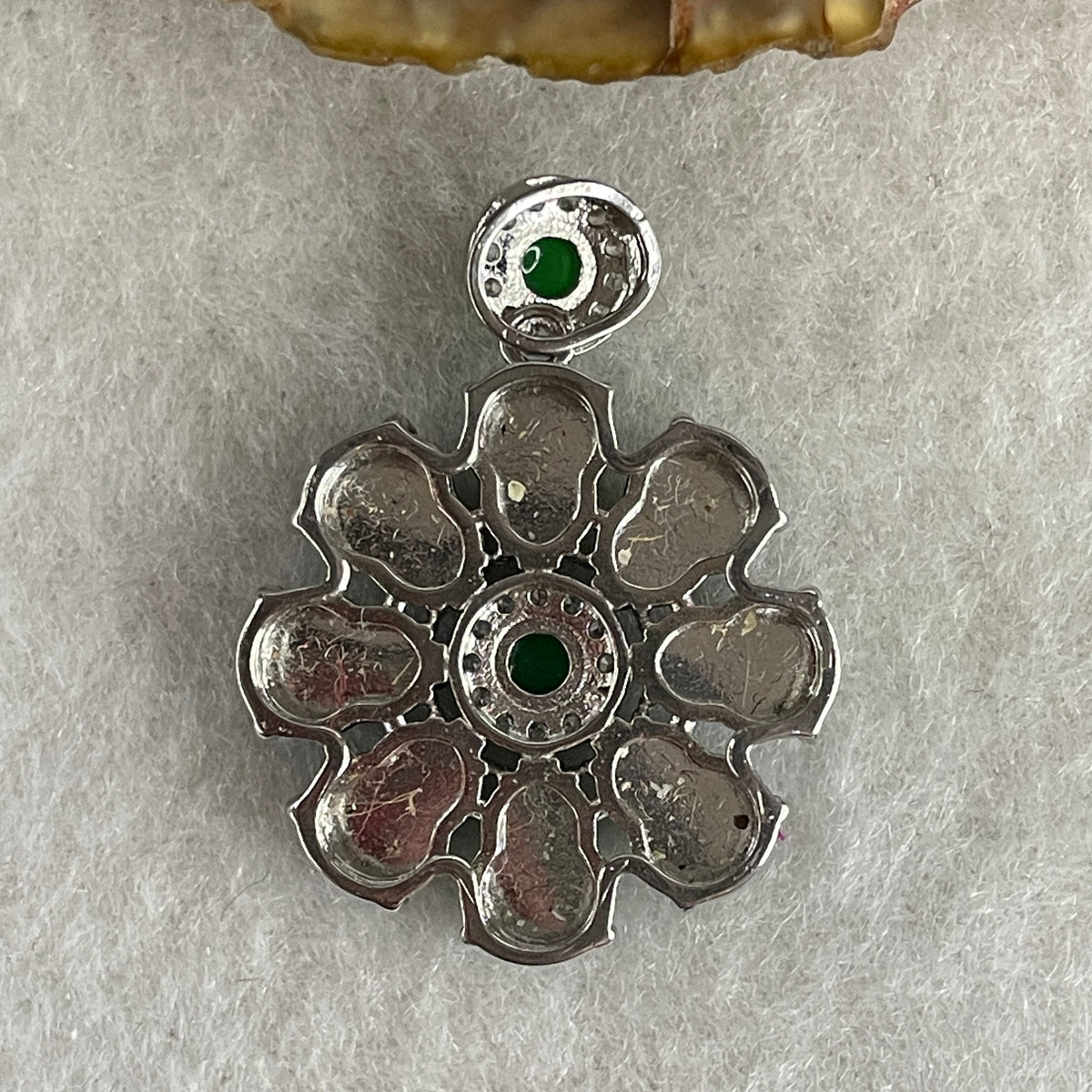 Natural Type A Omphacite Spicy Green Jadeite Hulu Flower Pendant in S925 Silver | (4.87g | 8.0 x 6.2 x 1.5mm x 8 Pcs | Bloom of Fortune & Longevity Anchor, Feng Shui Prosperity & Health Pendant) - Huangs Jadeite and Jewelry Pte Ltd